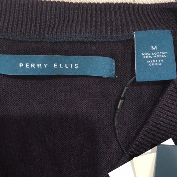 Perry Ellis V-Neck Long-Sleeve Sweater - Picture 3 of 7